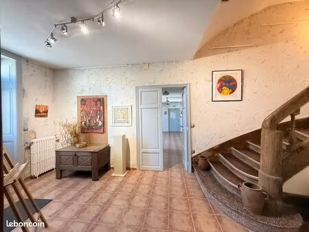 maison 12 pièces 392 m²