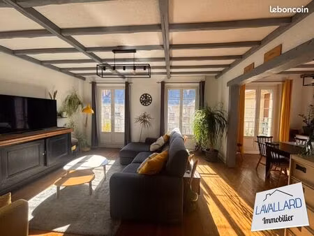 appartement 4 pièces 93 m²