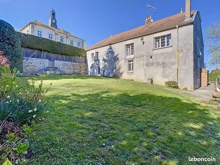 maison 10 pièces 355 m²