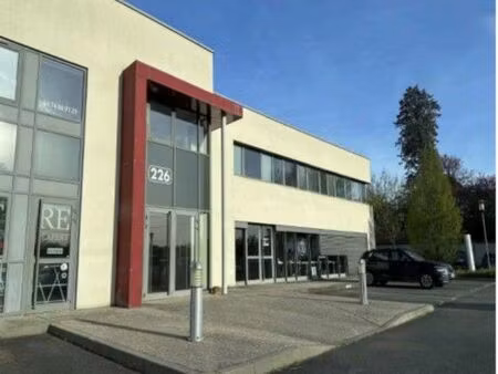 bureaux 133 m²
