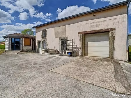 local commercial 749 m²