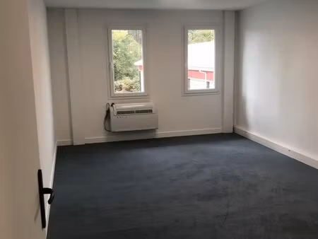 location bureau individuel za lanton