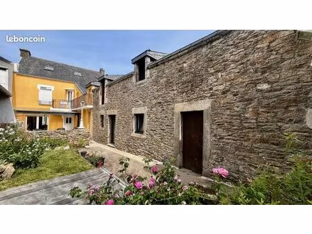 maison 9 pièces 205 m²