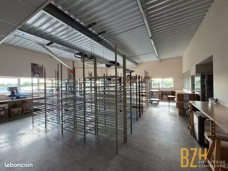 bureaux 221 m² vannes