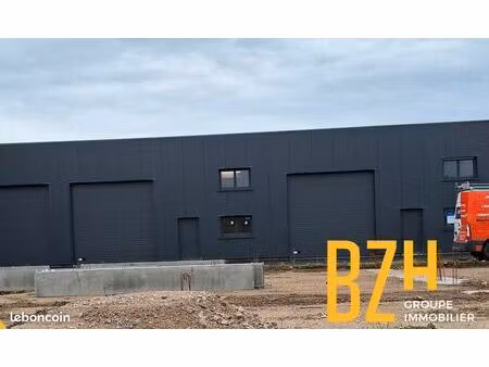 local 400 m² saint philibert