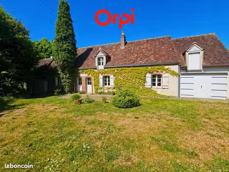 château 4 pièces 127 m²
