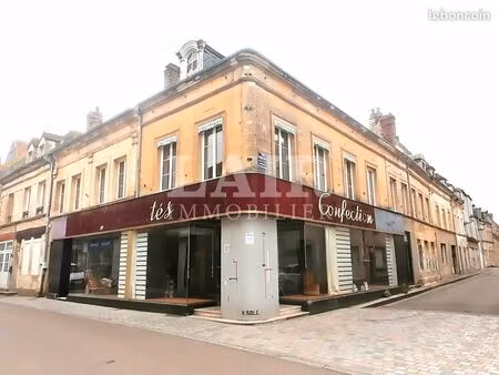 immeuble 8 pièces 177 m²