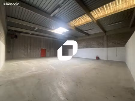 local d'activité 578 m²