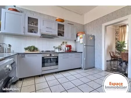 maison 8 pièces 190 m²