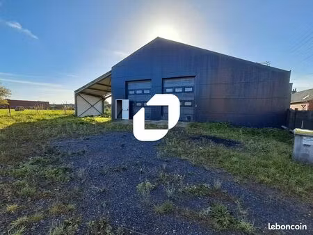 local d'activité 220 m²