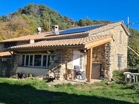 propriété avec 2 maisons et 7 5ha dans la vallée de l'estéron