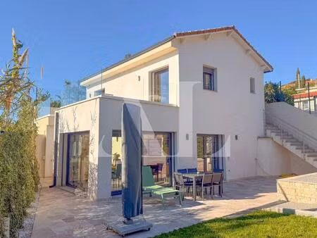 villa prestations neuves - à pied des plages et commerces