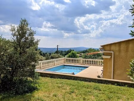 aups  superbe villa sur 2510 m 2 de terrain au calme.