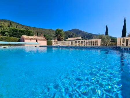 superbe villa avec une vue imprenable