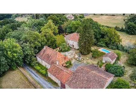 propriété deux maisons 3 ha