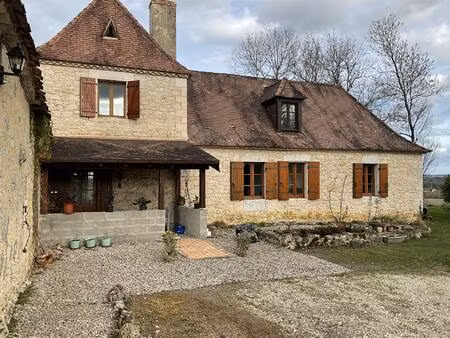 maison de style périgourdin à vendre proche naussannes 24440