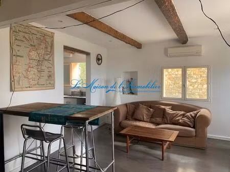 cardet  maison de village avec extérieur de 25 m2.