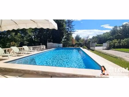 ensemble immobilier avec deux habitations –– grand terrain