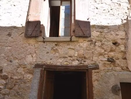 maison de village en pierre