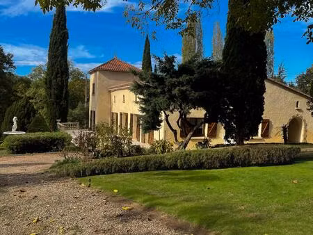 ferme unique de 200 ans avec 4 hectares  vues panoramiques et possibilités infinies !