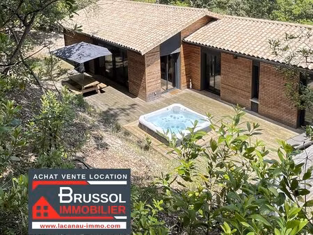 a vendre maison avec une piscine située proche du lac  3 chambres  agence brussol...