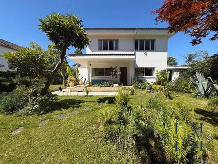 ensemble immobilier villa + maison d'ami de plein pieds