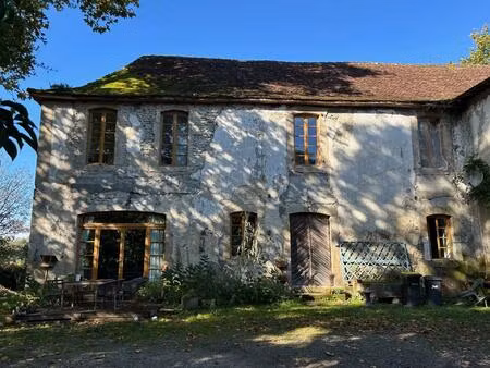ancienne étable avec grange sur 950m² de terrain