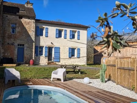charmante maison rénovée avec piscine et bergerie