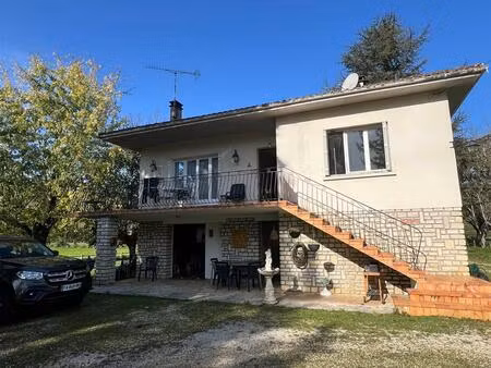 maison sur sous sol avec 3000 m2 terrain campagne