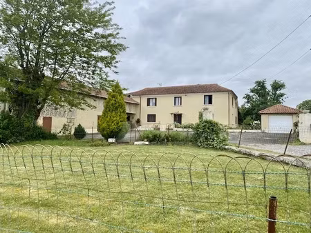 vente maison 7 pièces 180 m² à mirande (32300)  137 000 €