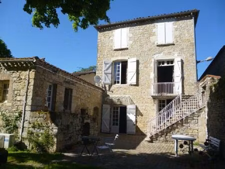 maison de caractere de village be du xixème siècle sur 2440m2