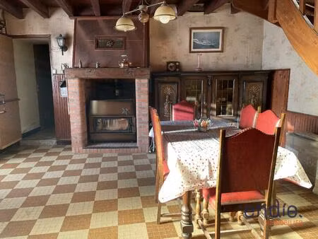 maison dans moncontour proche des commerces