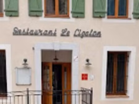 local commercial avec logement