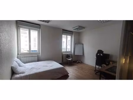 maison de ville pour habitation ou activité commerciale . prix en forte baisse.