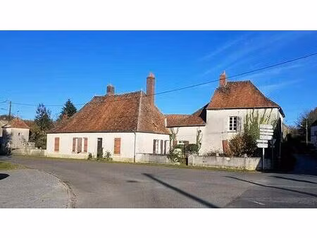 propriété en partie 18ème à restaurer sur 1725m2 clos de murs