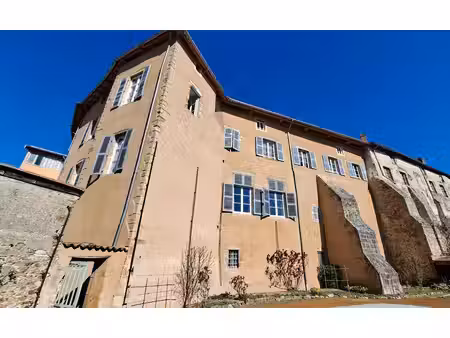 une aile xviie du monastère de sauxillanges.
