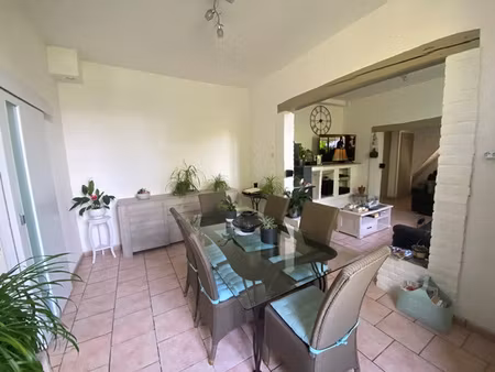 amiens metropole  maison 3 chambres et jardin et stationneme