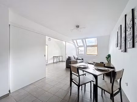 porte d'ivry - a louer - 3 pieces en parfait etat - meuble