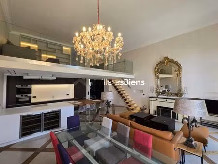 cannes alexandre iii : appartement bourgeois rénové de 150 m2 dans superbe résidence avec 