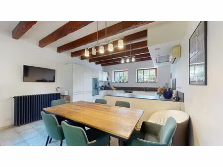 maison 7 pièce(s) 215 m2