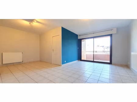 location appartement 2 pièces 45.82 m² à baraqueville (12160)  540 €
