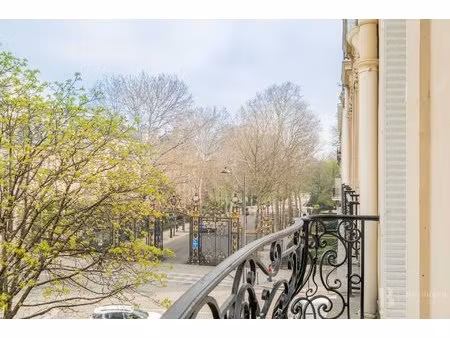 paris viii - à louer vide - sublime hotel particulier de 7 pieces de 270 m2 - plaine monce