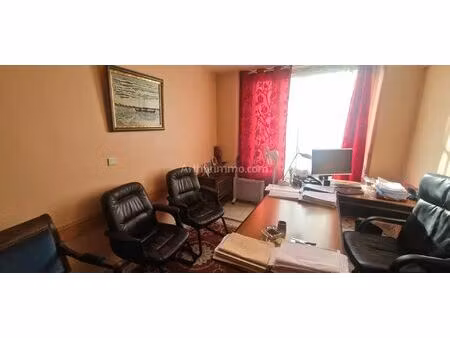 vente bureau 4 pièces 78 m2 à draguignan