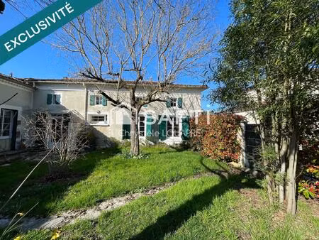 grande maison plain pied 307m²   à finir de rénover  5 chambres et dépendances