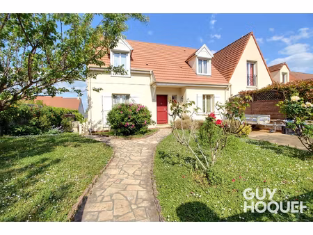 maison 6 pièces de 110 m² avec studio indépendant à grigny village