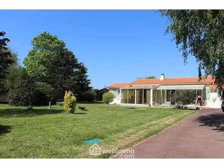 vente maison à saint-hilaire-la-forêt (85440) : à vendre / 114m² saint-hilaire-la-forêt