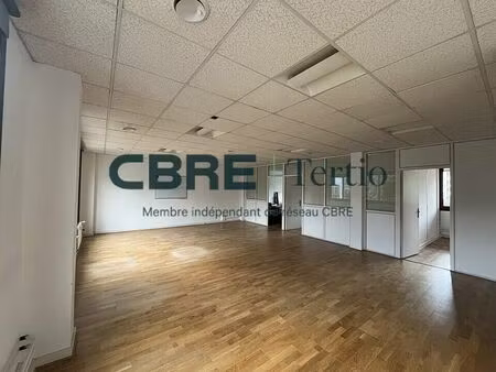 vente bureau joué-lès-tours 105 m²
