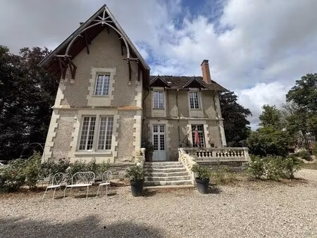 maison de luxe à vendre à arcomps