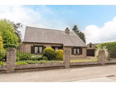 armante woning met karaktervolle architectuur in hartje hamont-achel - posthoornstraat 13