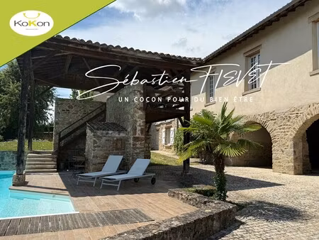 maison de luxe à vendre à saint-laurent-d'agny